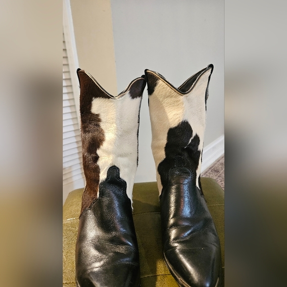 Vintage Cowhide Leather Western Boots. Black/brown/cream. Size 10 - Picture 7 of 16